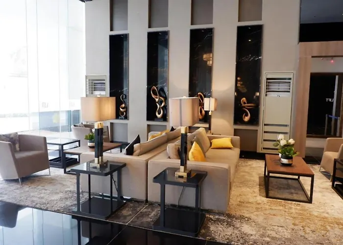 New Cozy Gold Themed - Makati Cbd Getaway * Manila